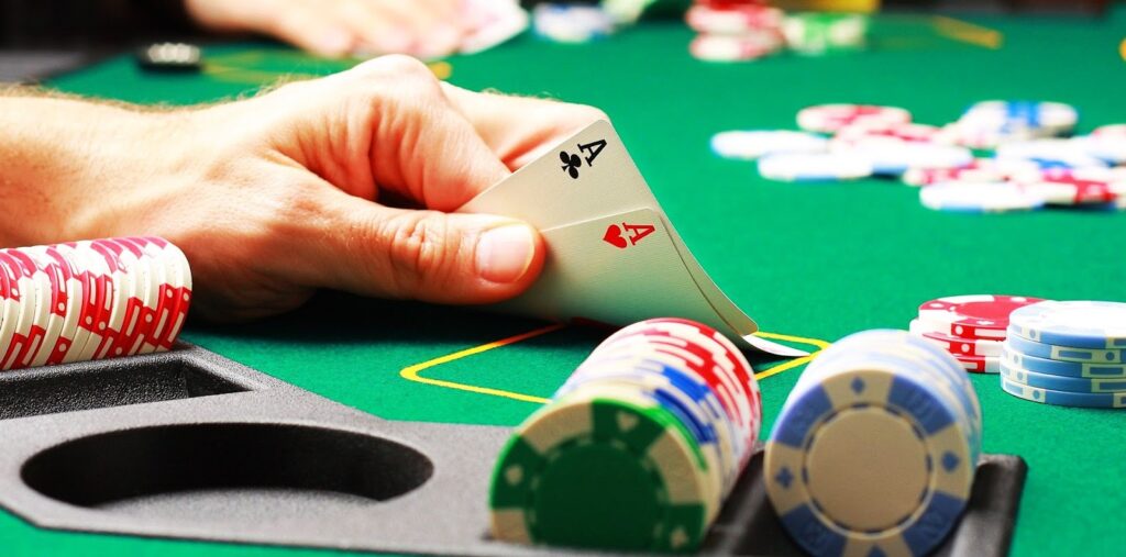 Poker 79king - Sân Chơi Đẳng Cấp Cho Những Tay Chơi Bài Thông Minh Chiến Thuật Chơi Poker 79king Hiệu Quả